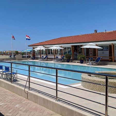 Casa Primavera Виареджо Екстериор снимка